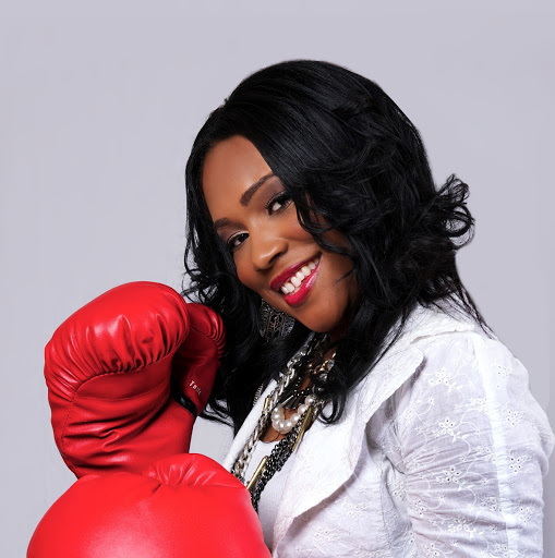 Kellie Thompson Photo 36