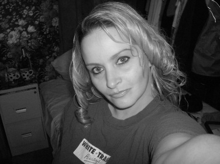 Jessica Downes Photo 24