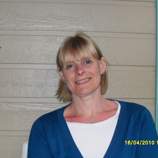 Julie Wilkinson Photo 19