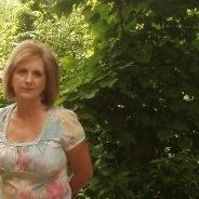 Arlene Holland Photo 25