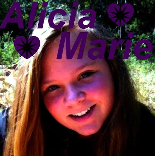 Alicia Watkins Photo 40