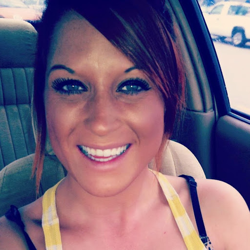 Kelly Schwartz Photo 38