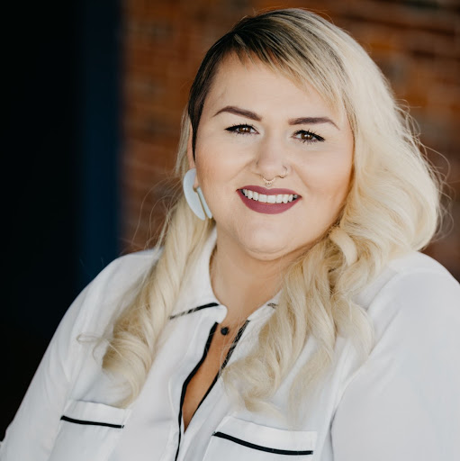 Christina Basham Photo 26