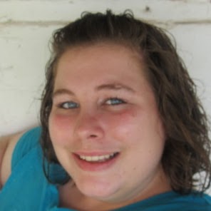 Lisa Herrick Photo 35