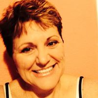 Betty Lyons Photo 29