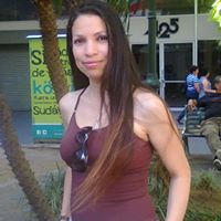 Hazel Saenz Photo 14