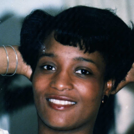 Paula Farmer Photo 9