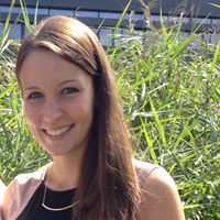 Julia Meyer Photo 10