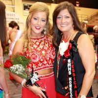 Stephanie Crow Photo 37