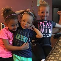 Stephanie Dennis Photo 35