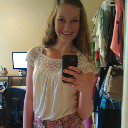 Brittany Allen Photo 14