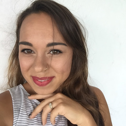 Elise Moore Photo 22