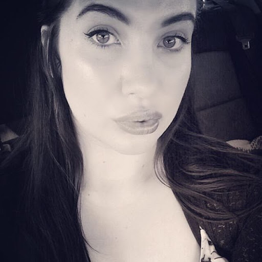 Jessie Jones Photo 7