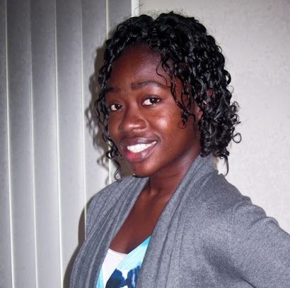 Alicia Rowe Photo 10