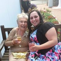 Shannon Richards Photo 6