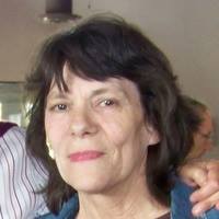Julie Mercer Photo 12