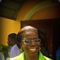 Julie Brewster Photo 38