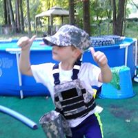 Robyn Michael Photo 7