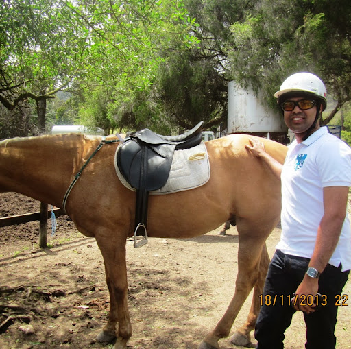 Dennis George Photo 30