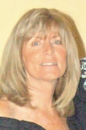 Carolyn Hicks Photo 17