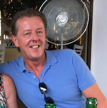 Derek Holmes Photo 36