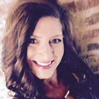 Lisa Hebert Photo 10