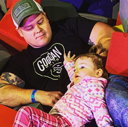 Andy Cummings Photo 30