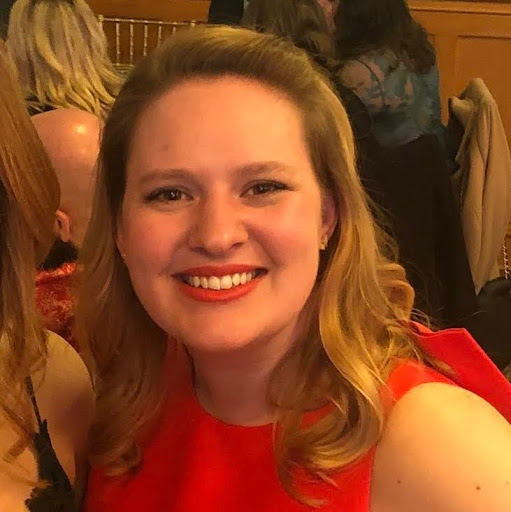 April Montgomery Photo 21