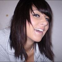 Anna Perkins Photo 5