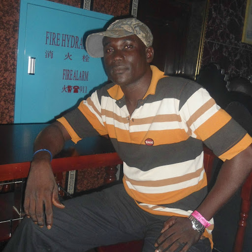 Alex Hunter Photo 41