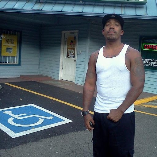 Christopher Ivy Photo 7