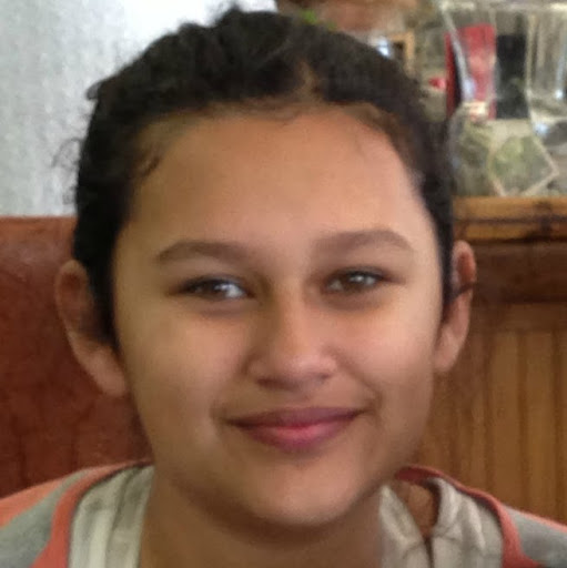 Danielle Elliot Photo 19