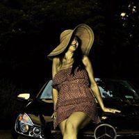 Marie Castelli Photo 16