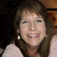 Laura Clarkson Photo 7