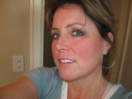 Kelly Mitchell Photo 24