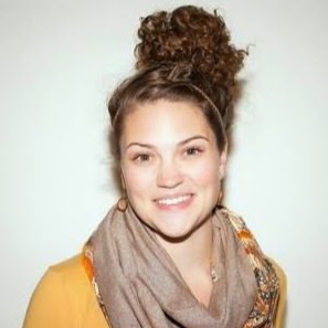 Kathryn Yates Photo 16