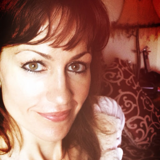 Diana Sandoval Photo 4