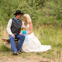 Lisa Watkins Photo 34