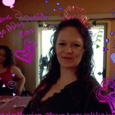 Erin Tucker Photo 37