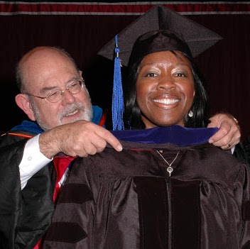 Angela Hines Photo 21