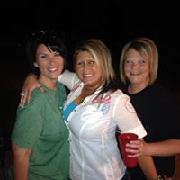 Jennifer Leach Photo 18