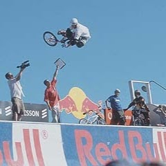 Chris Macgregor Photo 9