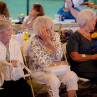 Julia Barton Photo 35