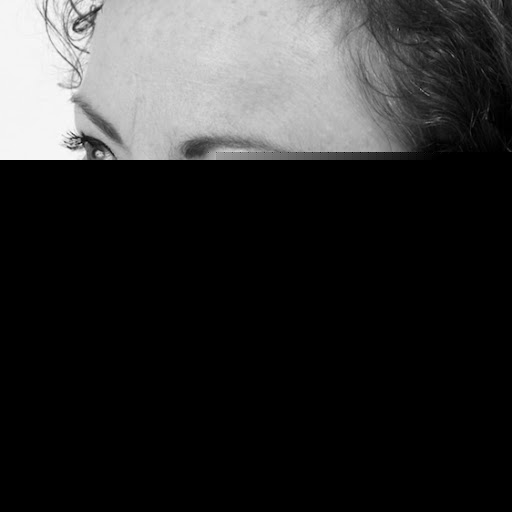 Helen Wells Photo 15