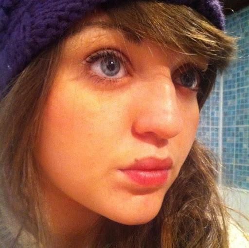 Katie Weir Photo 23