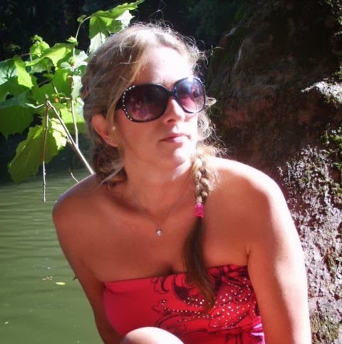 Billie Brown Photo 11