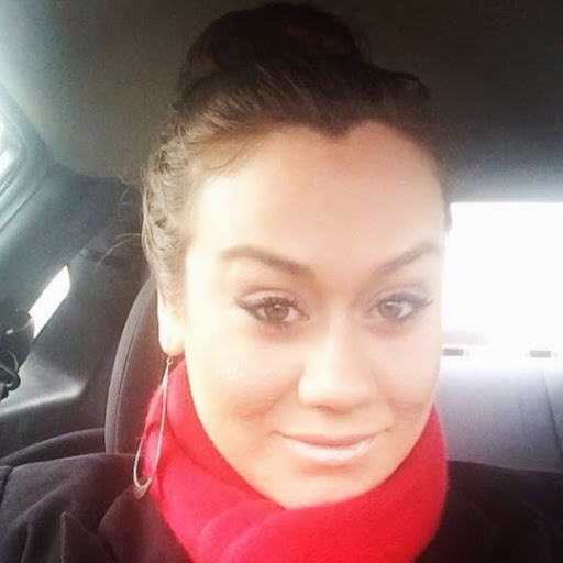 Stephanie Jones Photo 24