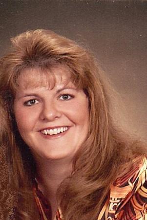 Suzanne Woods Photo 27