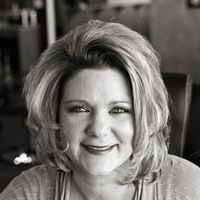 Julie Triplett Photo 8