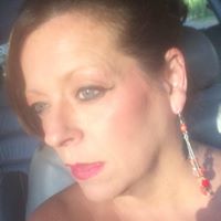 Laura Tyson Photo 46